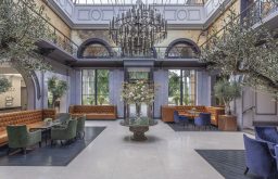 stunning lobby, hotel, flowers, seating area