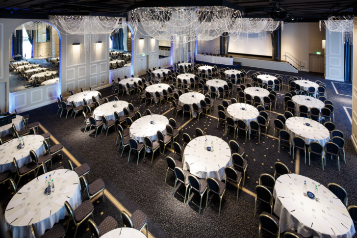 Best Large Manchester Conference Venues | Mercure Manchester Picadilly | The Venue Booker | Free Venue Finding Service | Venue Finding Agency | Find a Venue