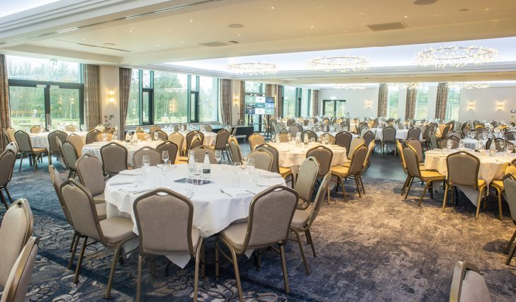 large event room, view of the outside, cabaret