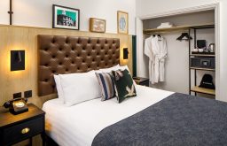 hotel suite, bath robes, modern