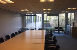 Extravagant Conference Room For Hire - 6 Hillside, London - 4