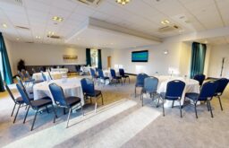 caberet layout, small TV screen, conference room