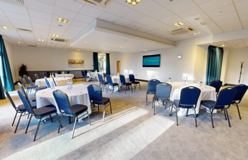 caberet layout, small TV screen, conference room