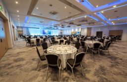 fine dining, projector screen, modern, large conference room