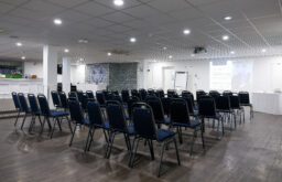 theatre layout, flip-chart, conference room, bar area