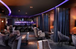 bar, luxurious chairs, cosy, contemporary