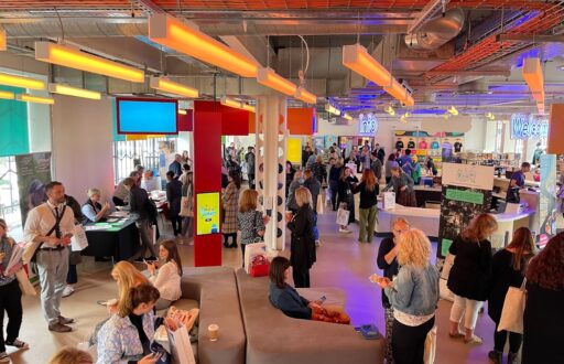 exhibition, networking, event in action, registration in the centre of the room