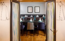private dining, intimate, dinners